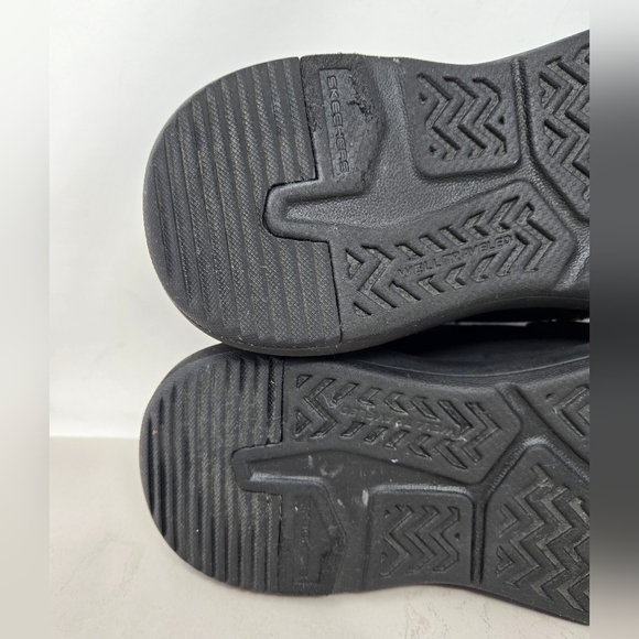 Skechers Mens Slip In Loafers Sz 10 Relaxed Fit Black Leather Parson-Oswin main image 4